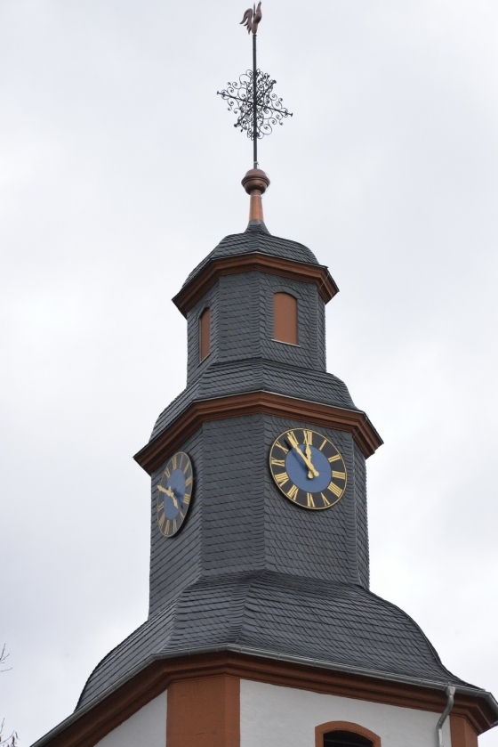 Die Wellen der Uhr werden noch verl&auml;ngert. Dann sieht es wieder wie gewohnt aus!